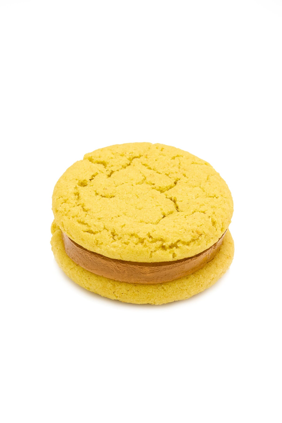 Margarita cocktail cookie with lime tequila pâte de fruit center